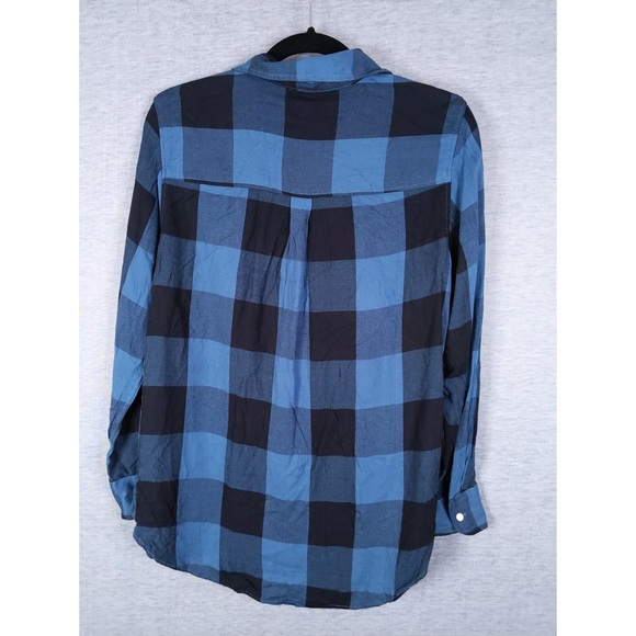 🎉 3/$20 H&M Checked Top - Picture 3 of 6